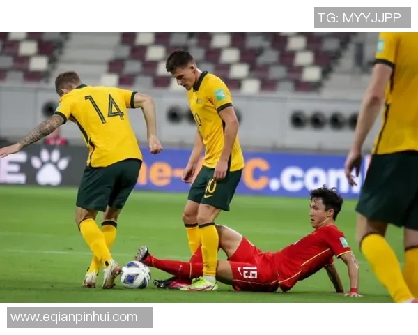 亚运会足球赛球星表现抢眼 各国顶级球员展现精彩技术与风采 亚运会足球赛球星表现抢眼 各国顶级球员展现精彩技术与风采